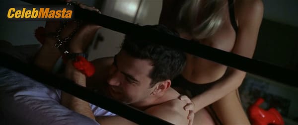 Tara Reid Scene Photos Gallery from Body Shots photo 2