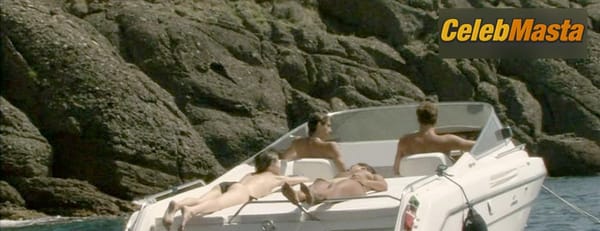 Willa Holland Photo Gallery from A Summer In Genoa photo 8