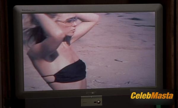 Tara Reid Photo Set from My Boss’s Daughter photo 4