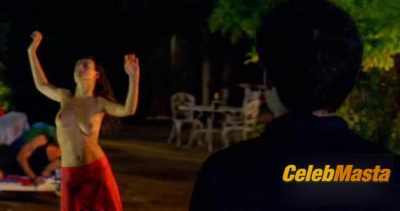 Romane Bohringer Scene Photos Gallery from Qui M’aime Me Suive photo 2