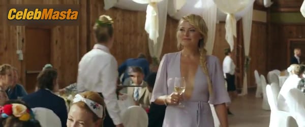 Photo Gallery: Malin Akerman in The Hunting Wives photo 99