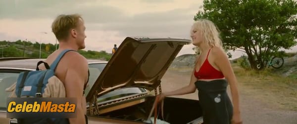 Photo Gallery: Malin Akerman in The Hunting Wives photo 100