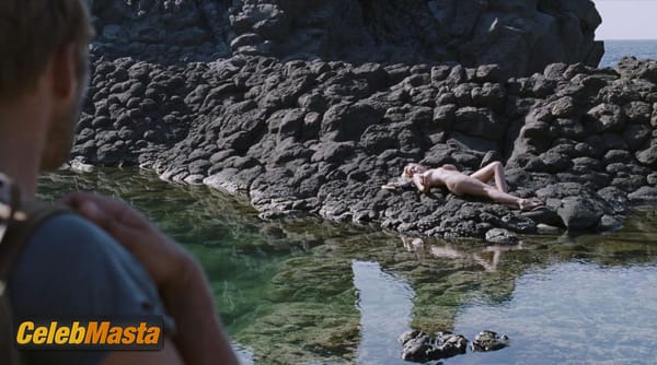 Photo Gallery: Dakota Johnson in A Bigger Splash photo 9