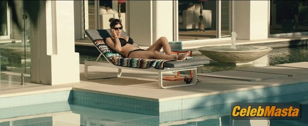 Alexandra Daddario Photo Gallery from San Andreas photo 3