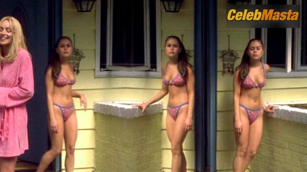 Photo Gallery: Alexis Dziena in Broken Flowers photo 10
