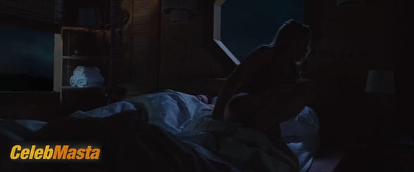 Photo Gallery: Alicia Silverstone in The Requin photo 2