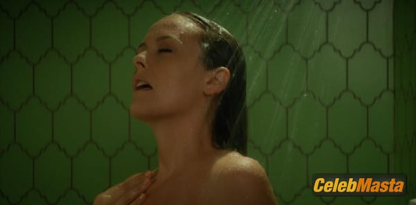 Alicia Silverstone Photo Gallery from American Woman photo 2