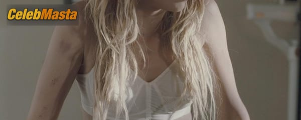 Photo Gallery: Amber Heard in The Ward photo 1