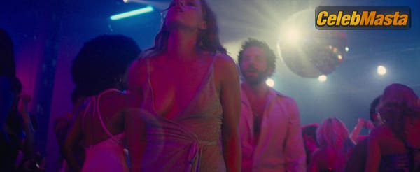 Amy Adams Scene Photos Gallery from American Hustle photo 25
