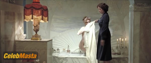 Amy Adams Photo Set from Miss Pettigrew Lives For A Day photo 10
