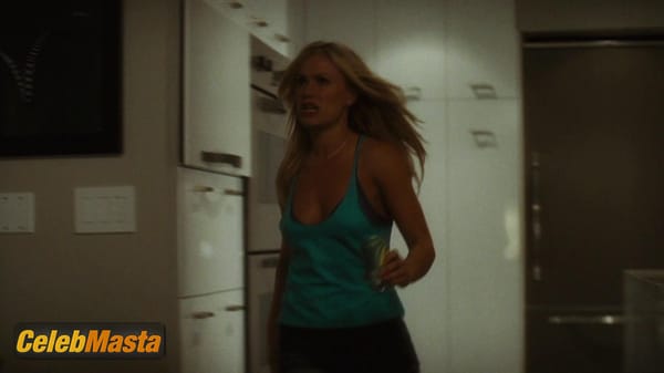 Anna Paquin Scene Photos Gallery from Scream 4 photo 8