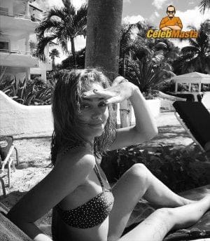Ella Purnell Pics Gallery photo 4