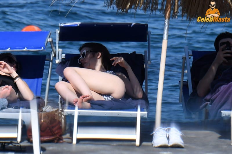 Lily Collins Photo Set photo 1