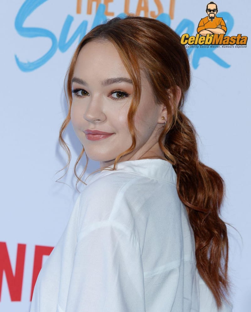 Sadie Stanley Pics Gallery photo 4