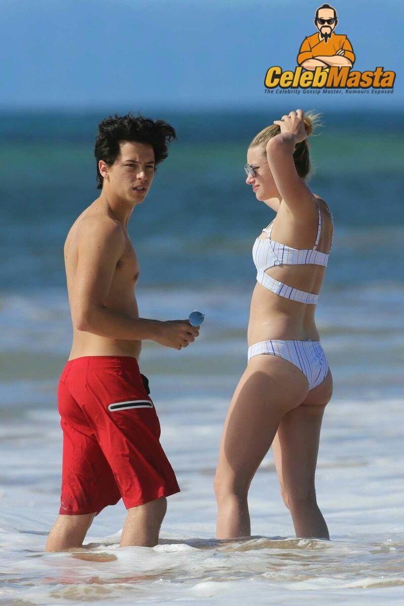 Lili Reinhart Pics Gallery photo 2