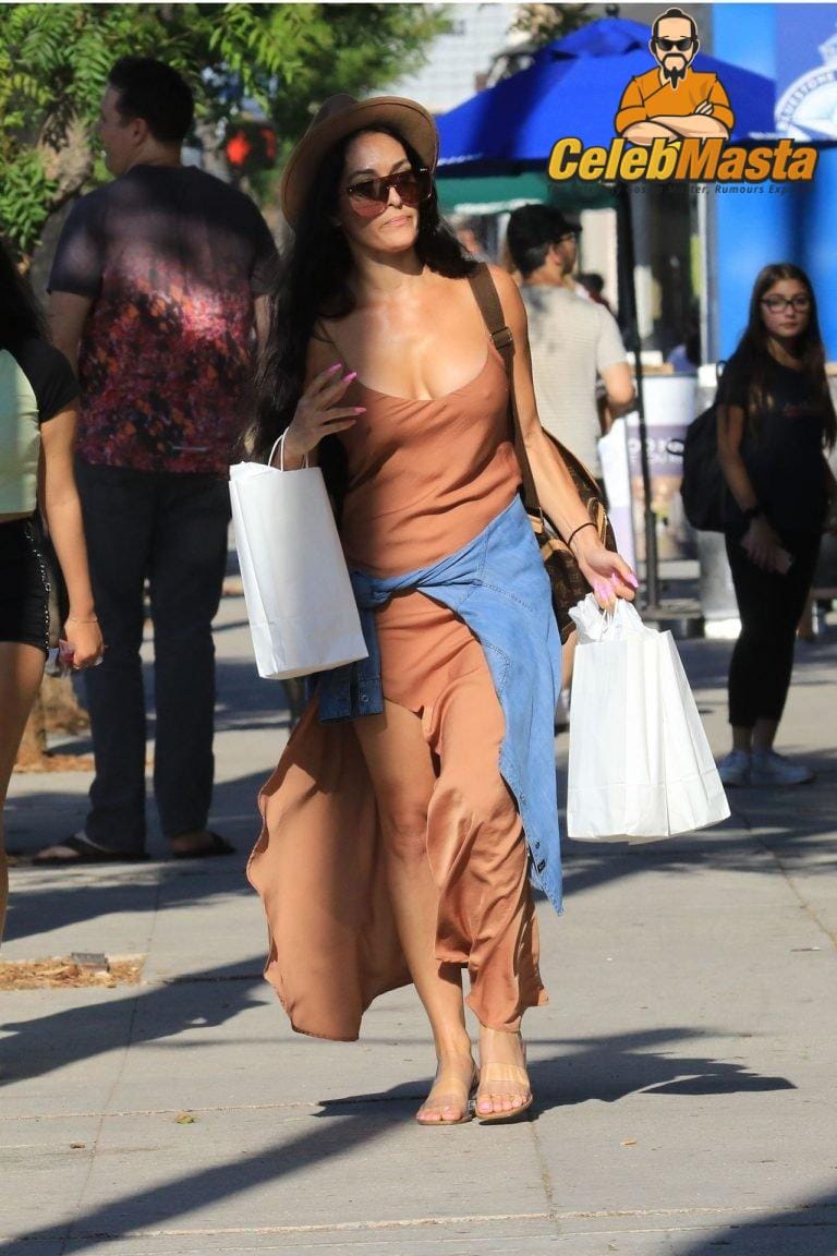 Nikki Bella Photo Set photo 3