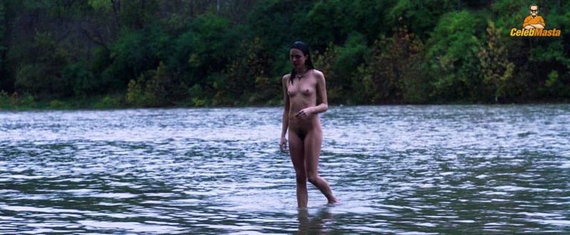 Margaret Qualley Pussy and Titties Skinny Dipping Photo Collection photo 3
