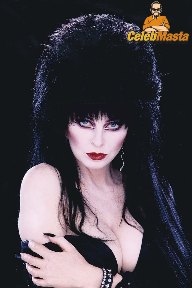 Elvira Photo Set photo 2