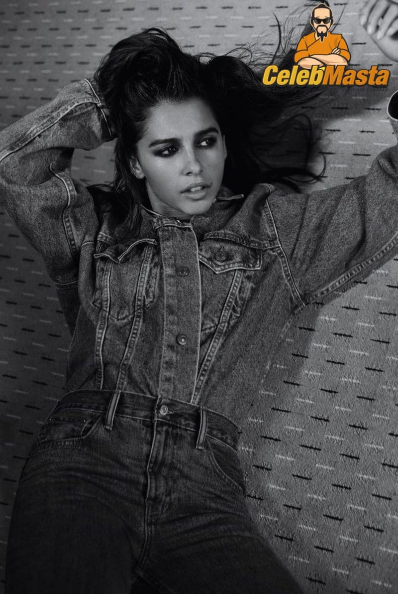 Naomi Scott Photo Collection photo 3