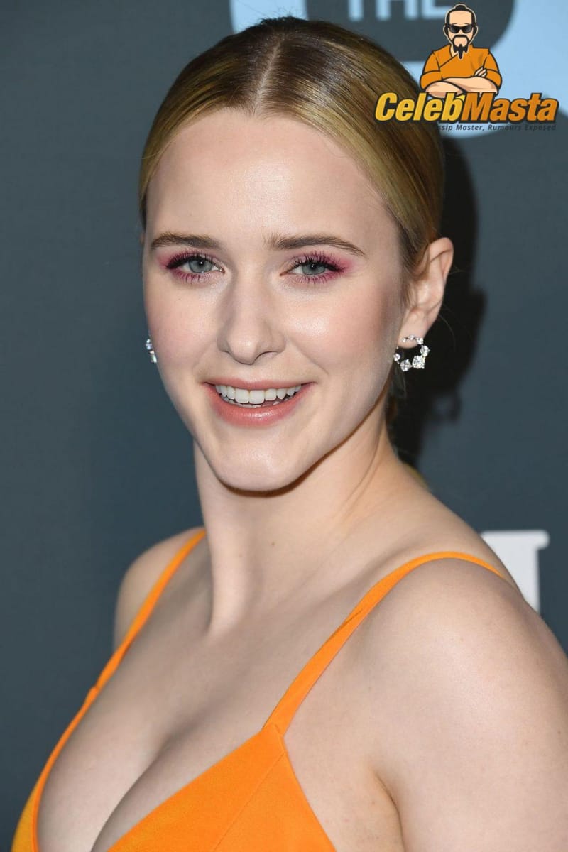 Rachel Brosnahan Photo Collection photo 1