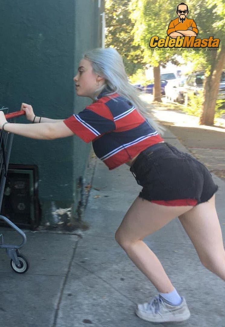 Billie Eilish Photo Gallery photo 4