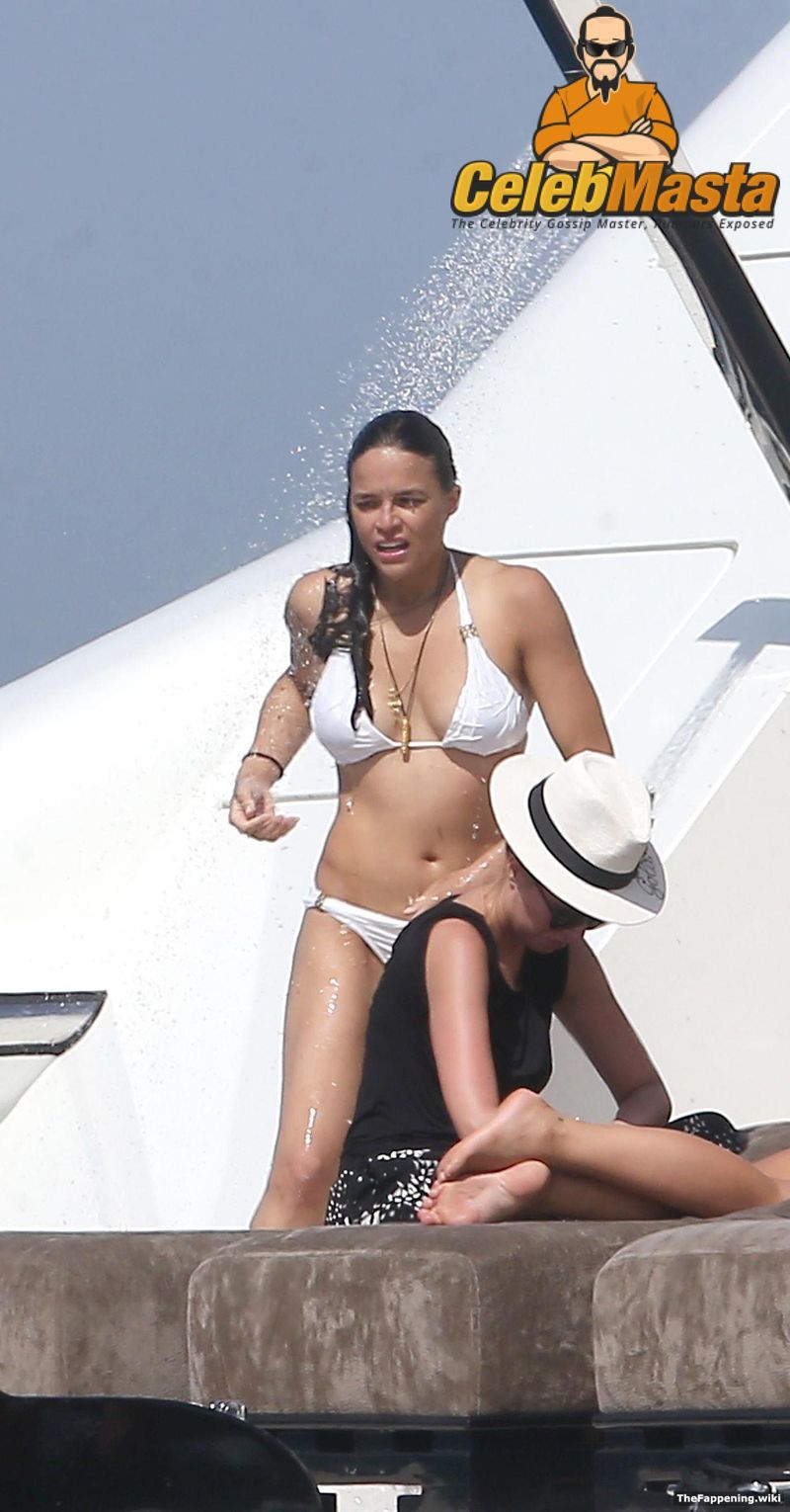 Michelle Rodriguez Pics Gallery photo 2