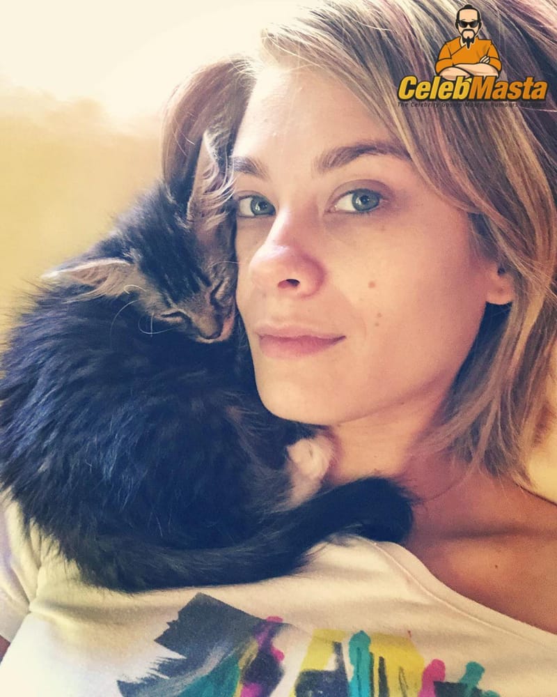 Photo Gallery: Kim Matula photo 2