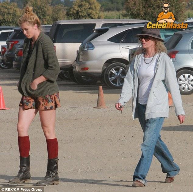 Kim Basinger Photo Collection photo 1