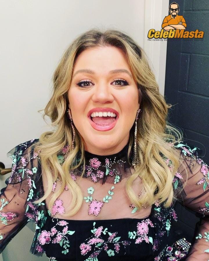 Kelly Clarkson Pics Collection photo 1