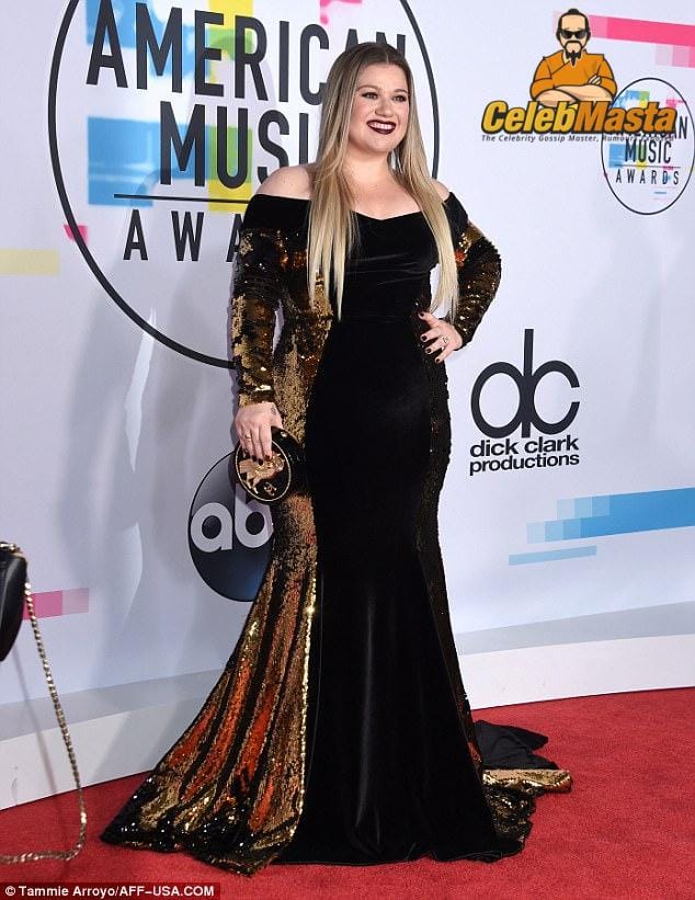 Kelly Clarkson Pics Gallery photo 1