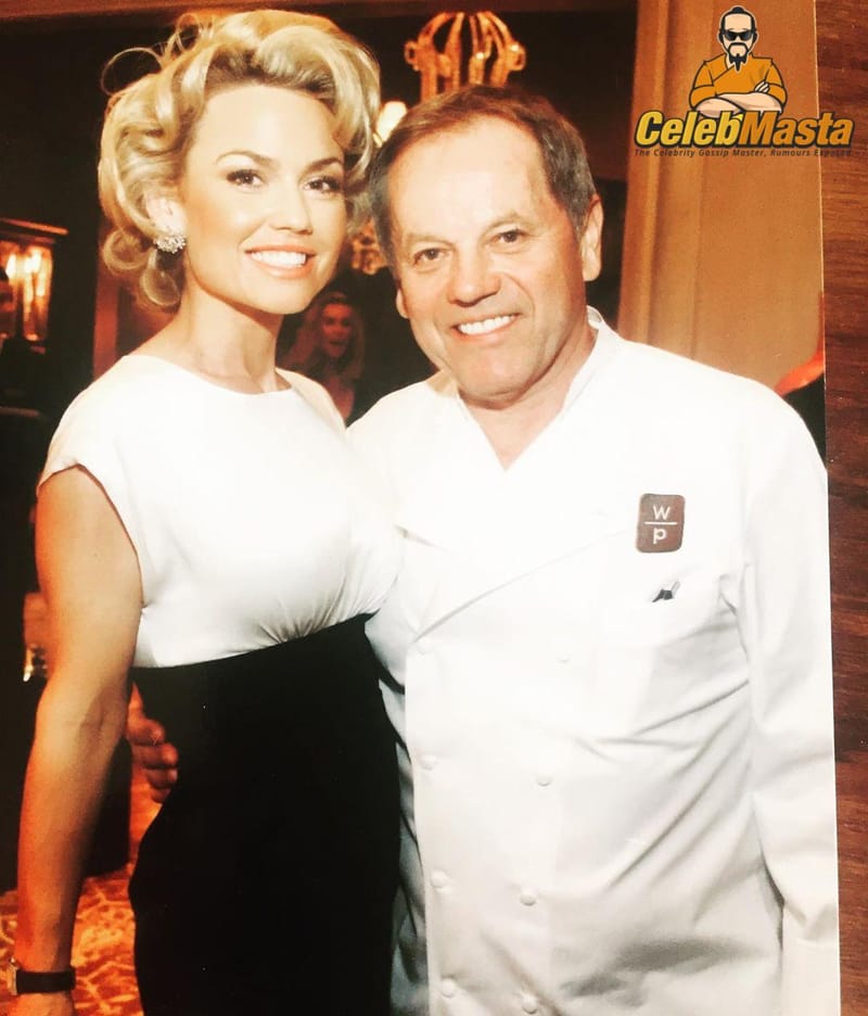 Photo Gallery: Kelly Carlson photo 1