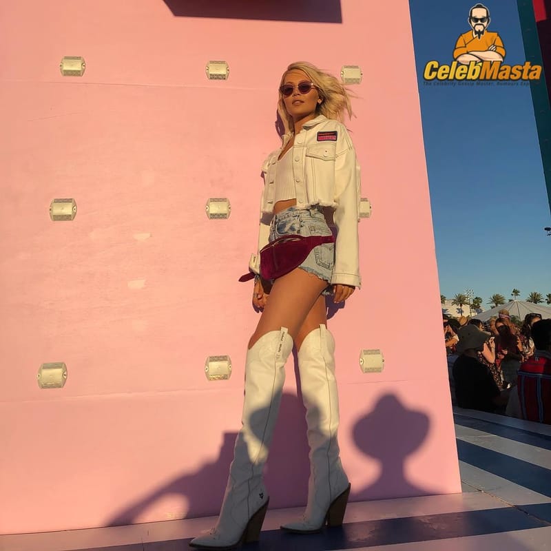 Photo Gallery: Kelli Berglund photo 1