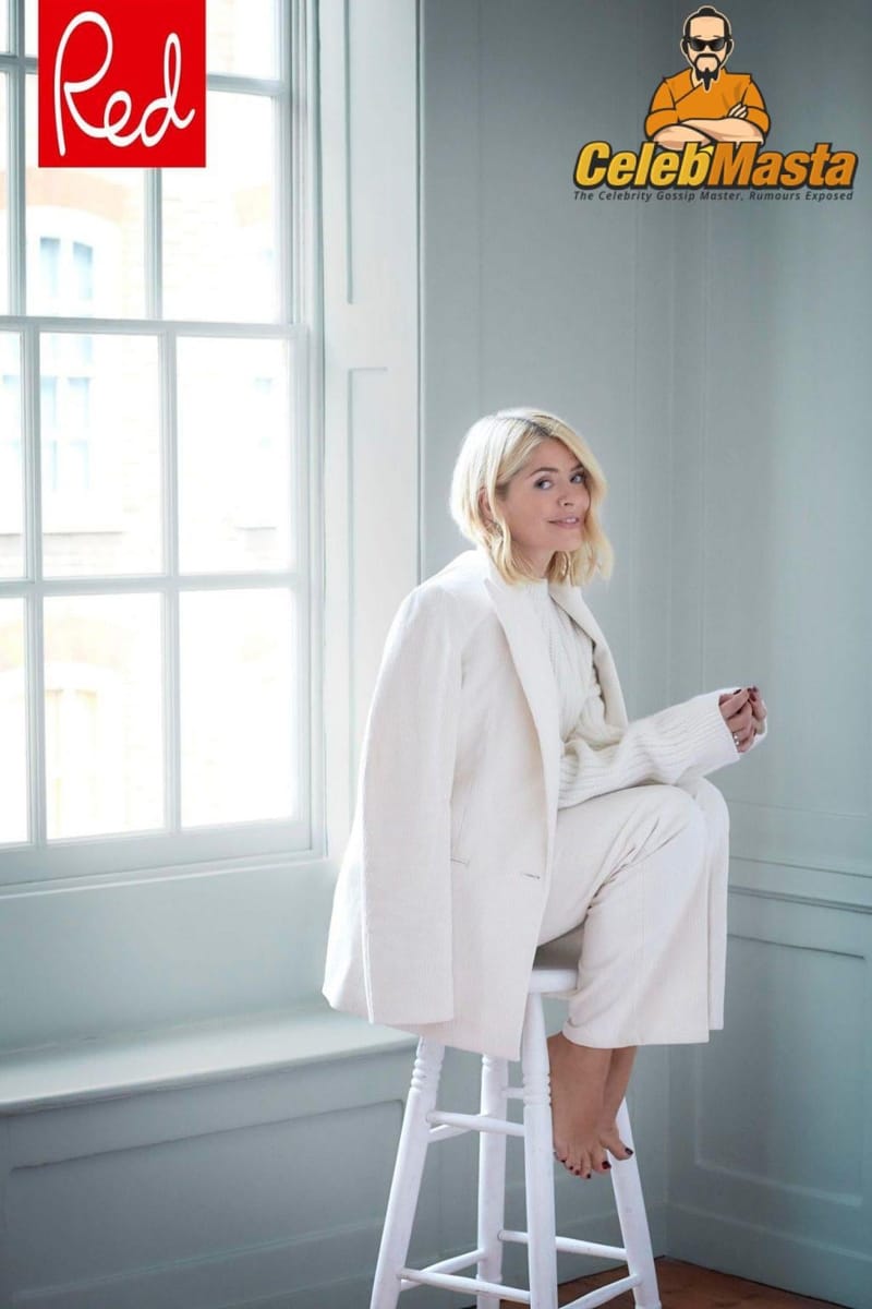 Holly Willoughby Pics Gallery photo 2