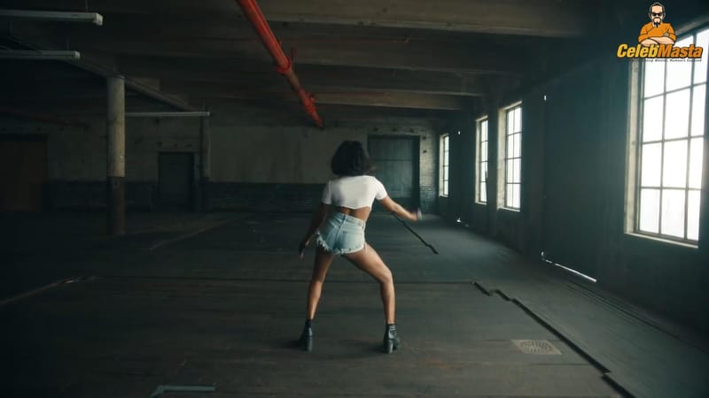 Azealia Banks Photo Gallery photo 4