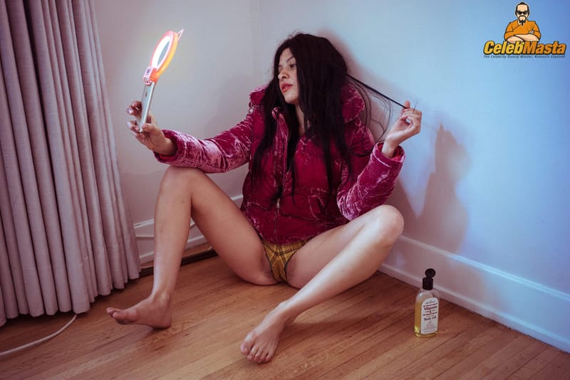 Alia Shawkat Photo Gallery photo 3