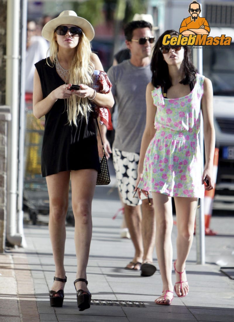 Ali Lohan Photo Set photo 1