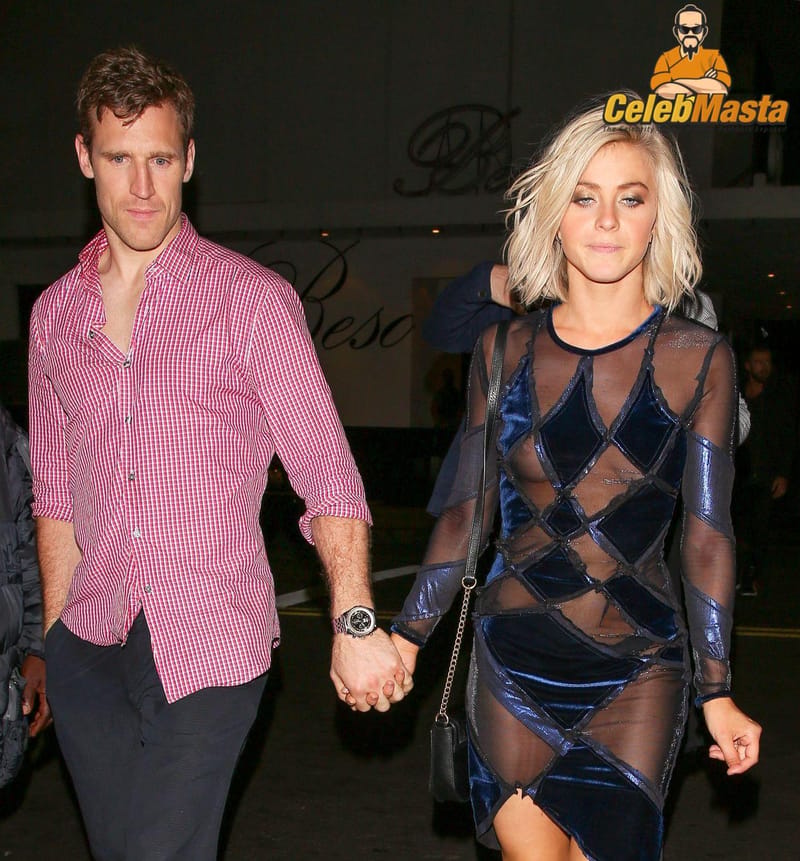 Julianne Hough Photo Set photo 2