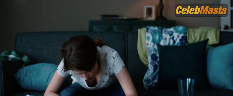 Anna Kendrick Photo Gallery from Table 19 photo 3