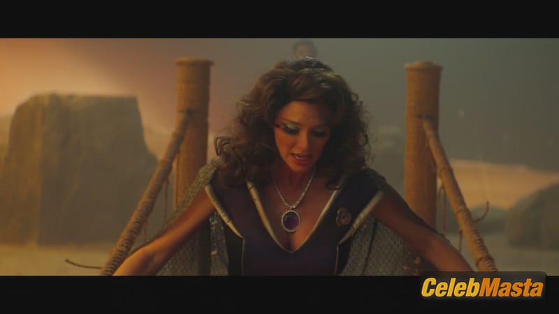 April Bowlby Photo Collection from Doom Patrol photo 2