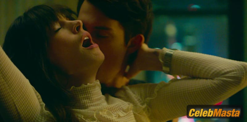 Anne Hathaway Photo Set from The Idea Of You photo 3