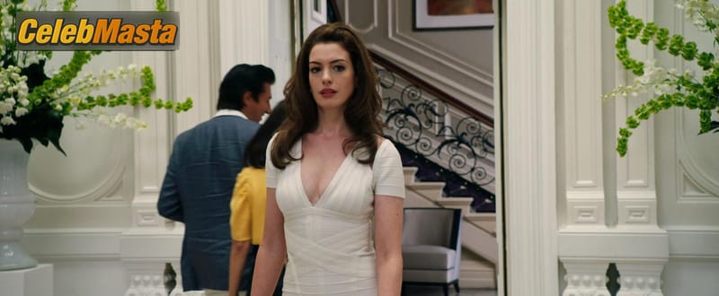 Anne Hathaway Photos from The Hustle photo 1