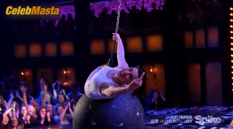 Anne Hathaway Photo Set from Lip Sync Battle photo 1