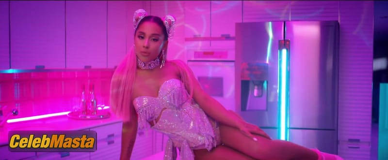 Ariana Grande Photo Set from 7 Rings photo 3