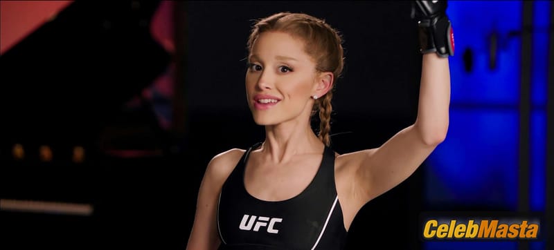 Ariana Grande Photo Set from Saturday Night Live photo 2