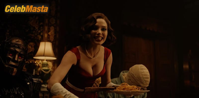 April Bowlby Photo Gallery from Titans photo 1