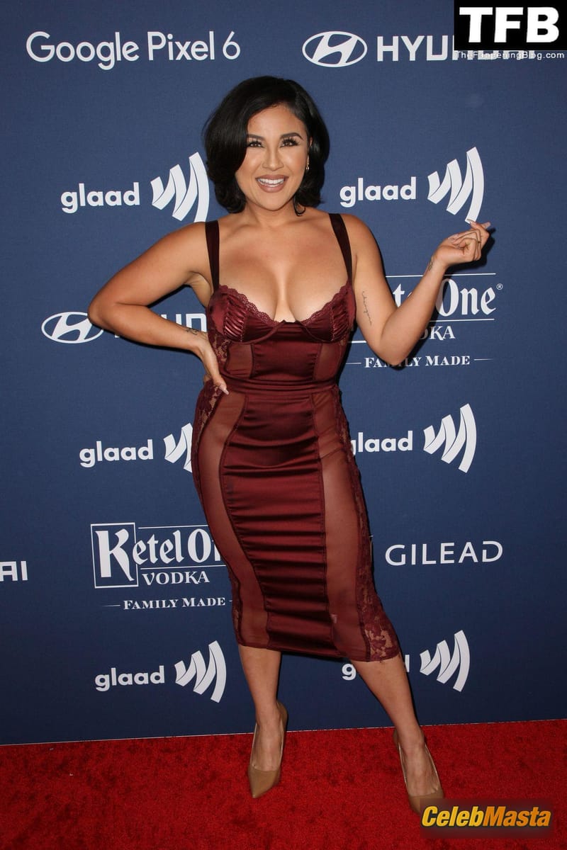 Annie Gonzalez Photos: Sexy Seen Showcasing Her Hot Breasts At The Annual Glaad photo 2