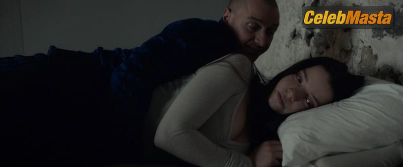 Anya Taylor-Joy Photos from Split photo 2