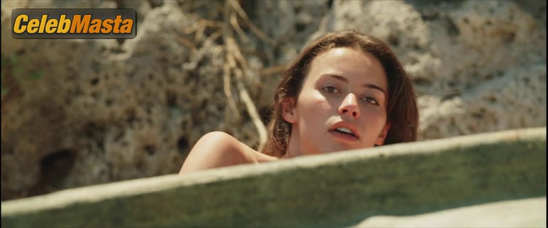 Photo Gallery: Benedetta Porcaroli in The Hummingbird photo 2