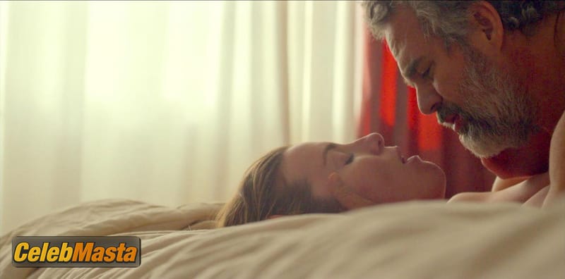Photo Gallery: Betty Gilpin in Hal & Harper photo 1