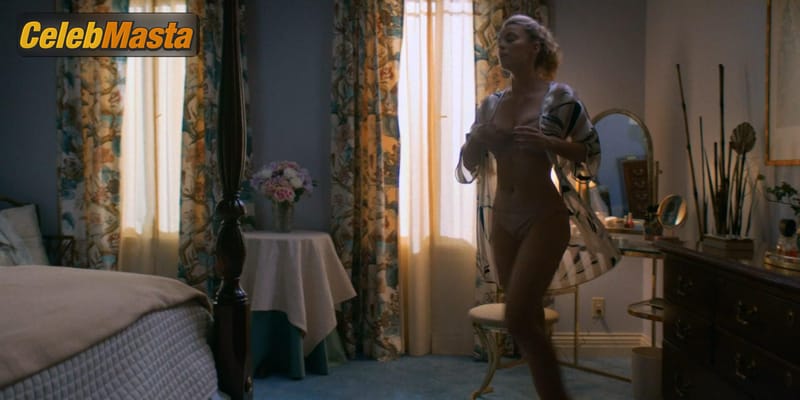 Betty Gilpin Photo Collection from Glow photo 2